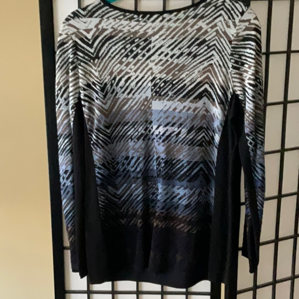 Sweater - Picture 3 of 3